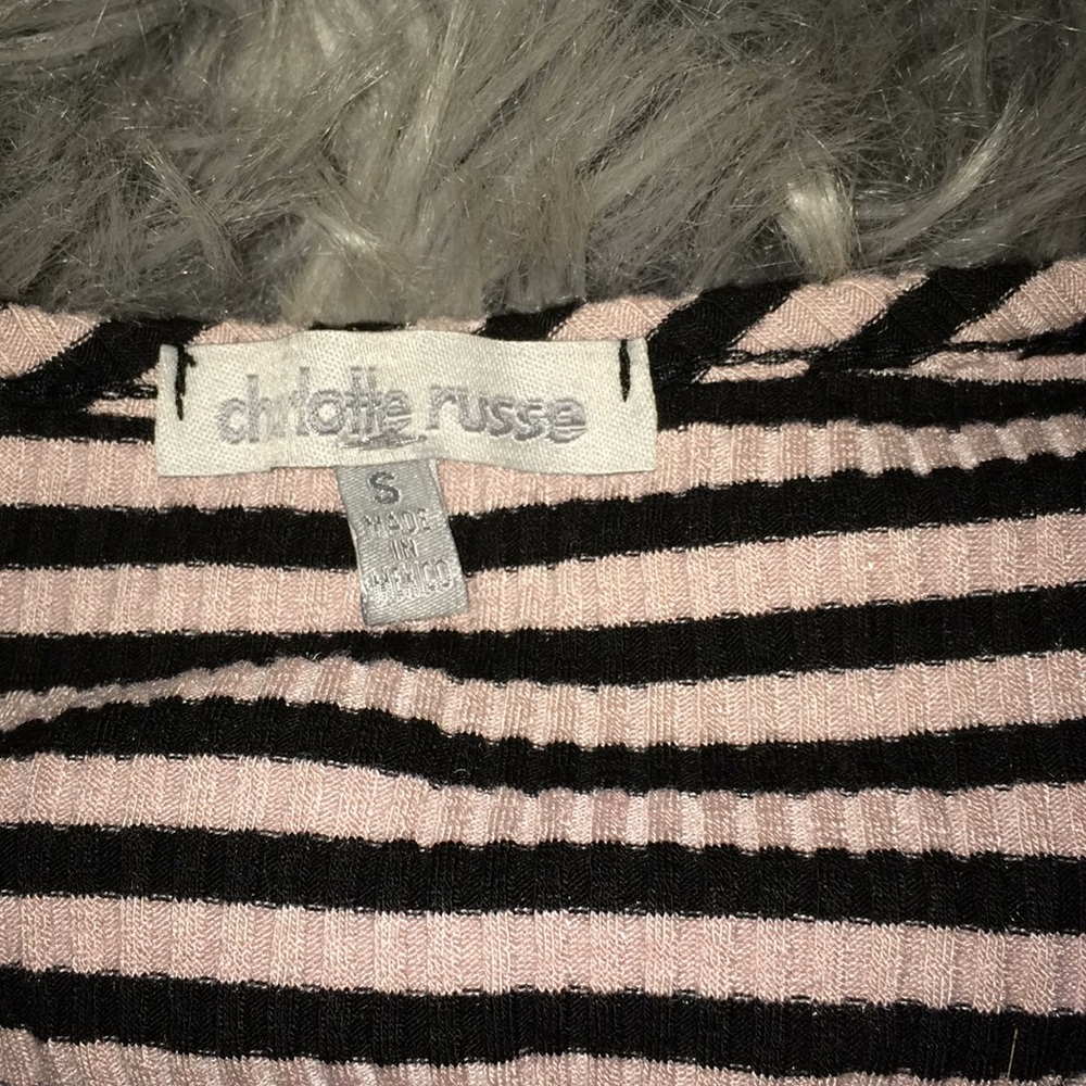 Crop top - Picture 2 of 3